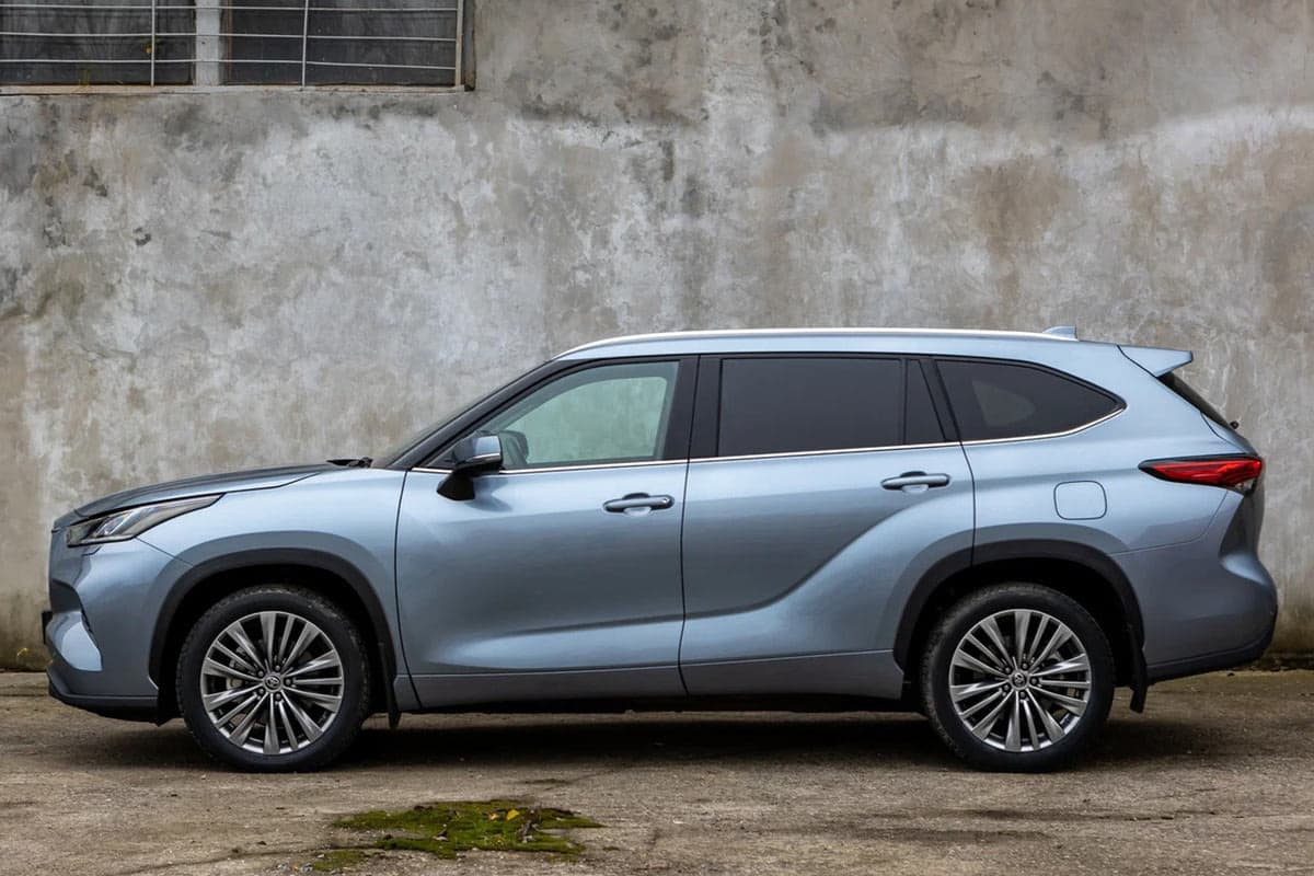 Toyota Highlander - 1